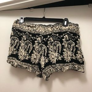 Patterned shorts